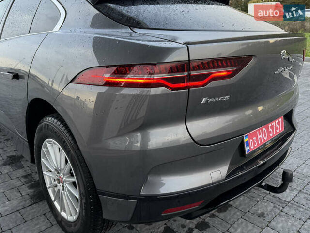 Серый Ягуар I-Pace, объемом двигателя 0 л и пробегом 112 тыс. км за 22999 $, фото 19 на Automoto.ua