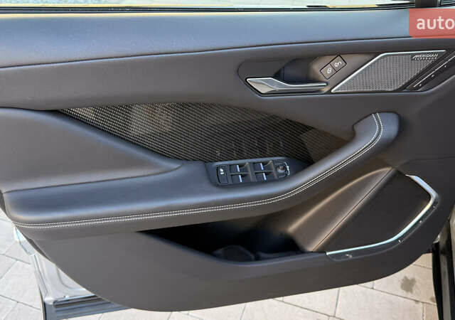Серый Ягуар I-Pace, объемом двигателя 0 л и пробегом 87 тыс. км за 28000 $, фото 16 на Automoto.ua
