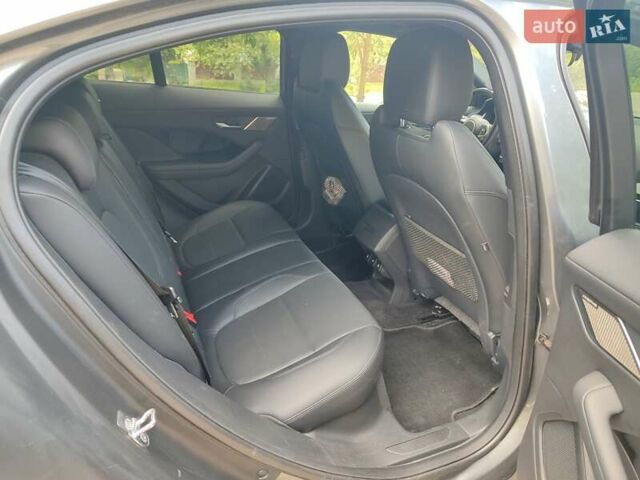 Серый Ягуар I-Pace, объемом двигателя 0 л и пробегом 128 тыс. км за 21600 $, фото 11 на Automoto.ua