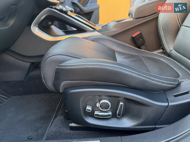 Серый Ягуар I-Pace, объемом двигателя 0 л и пробегом 120 тыс. км за 21499 $, фото 37 на Automoto.ua