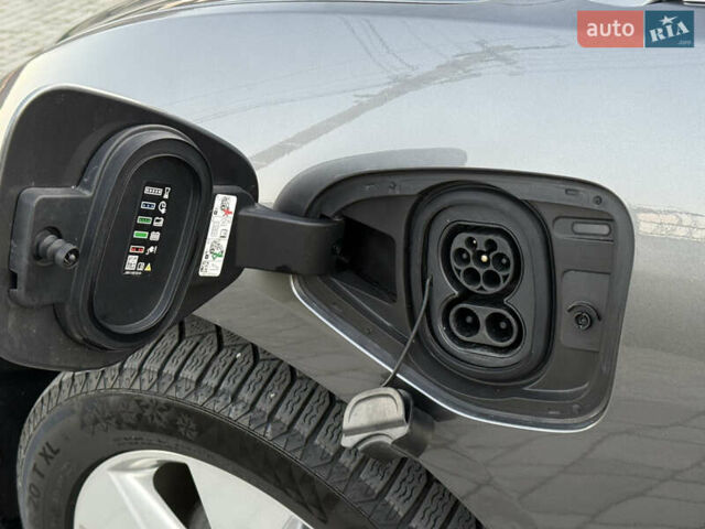 Серый Ягуар I-Pace, объемом двигателя 0 л и пробегом 88 тыс. км за 23200 $, фото 15 на Automoto.ua