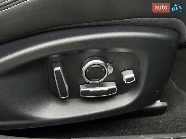 Серый Ягуар I-Pace, объемом двигателя 0 л и пробегом 163 тыс. км за 26500 $, фото 90 на Automoto.ua