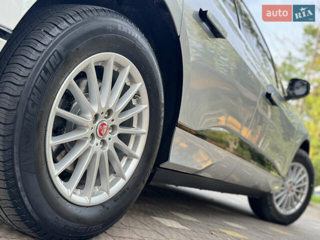 Серый Ягуар I-Pace, объемом двигателя 0 л и пробегом 158 тыс. км за 22950 $, фото 92 на Automoto.ua