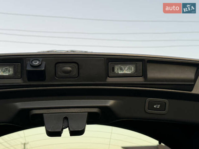 Серый Ягуар I-Pace, объемом двигателя 0 л и пробегом 88 тыс. км за 23200 $, фото 72 на Automoto.ua