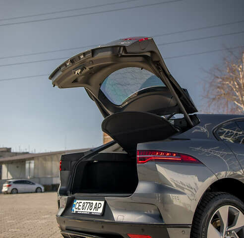 Серый Ягуар I-Pace, объемом двигателя 0 л и пробегом 40 тыс. км за 29000 $, фото 30 на Automoto.ua