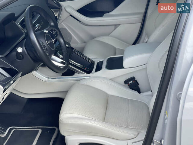 Серый Ягуар I-Pace, объемом двигателя 0 л и пробегом 146 тыс. км за 25800 $, фото 14 на Automoto.ua