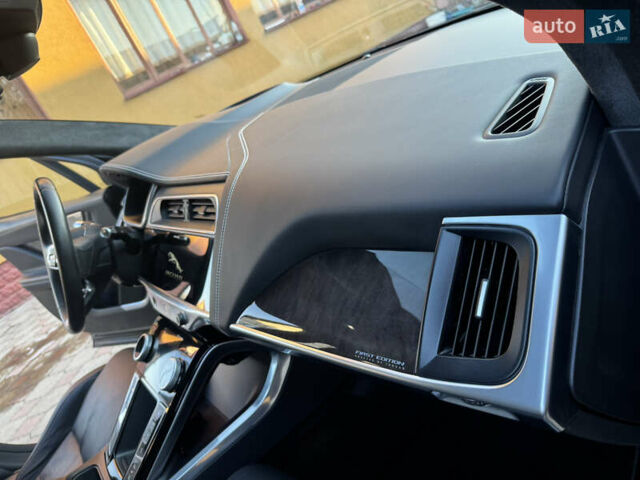 Серый Ягуар I-Pace, объемом двигателя 0 л и пробегом 120 тыс. км за 21499 $, фото 31 на Automoto.ua