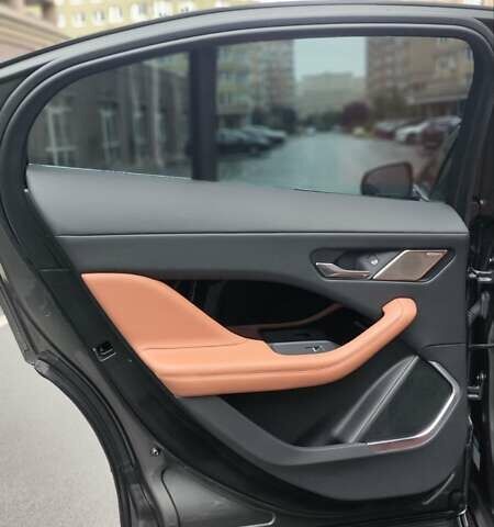 Серый Ягуар I-Pace, объемом двигателя 0 л и пробегом 66 тыс. км за 25500 $, фото 89 на Automoto.ua