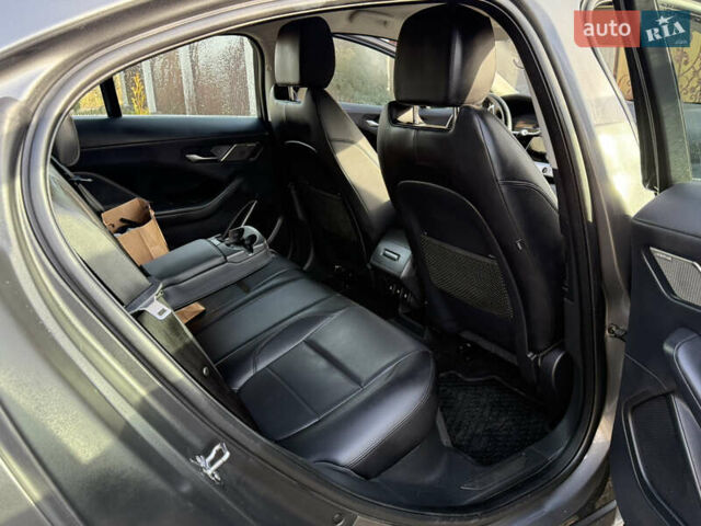 Серый Ягуар I-Pace, объемом двигателя 0 л и пробегом 112 тыс. км за 22999 $, фото 36 на Automoto.ua