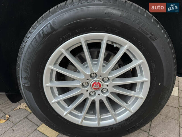 Серый Ягуар I-Pace, объемом двигателя 0 л и пробегом 158 тыс. км за 22950 $, фото 244 на Automoto.ua
