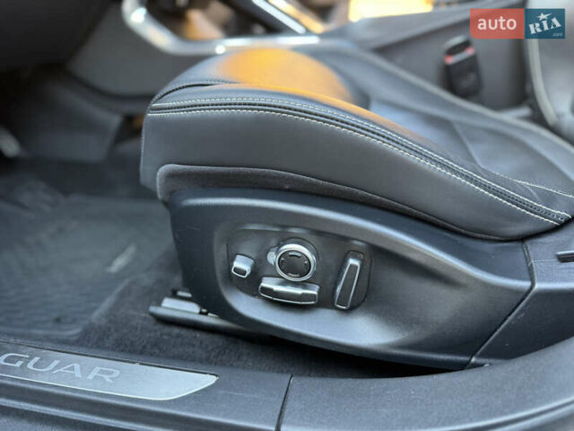 Сірий Ягуар I-Pace, об'ємом двигуна 0 л та пробігом 92 тис. км за 20999 $, фото 30 на Automoto.ua