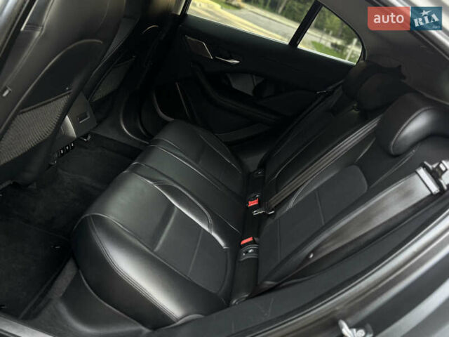Серый Ягуар I-Pace, объемом двигателя 0 л и пробегом 158 тыс. км за 22950 $, фото 36 на Automoto.ua