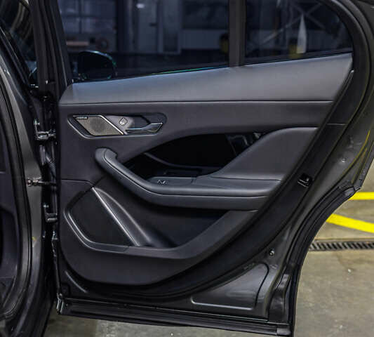 Серый Ягуар I-Pace, объемом двигателя 0 л и пробегом 60 тыс. км за 27500 $, фото 17 на Automoto.ua