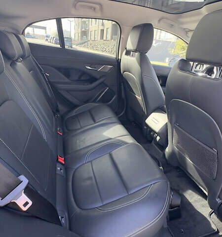 Серый Ягуар I-Pace, объемом двигателя 0 л и пробегом 74 тыс. км за 25500 $, фото 9 на Automoto.ua