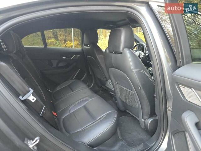 Серый Ягуар I-Pace, объемом двигателя 0 л и пробегом 97 тыс. км за 22950 $, фото 24 на Automoto.ua