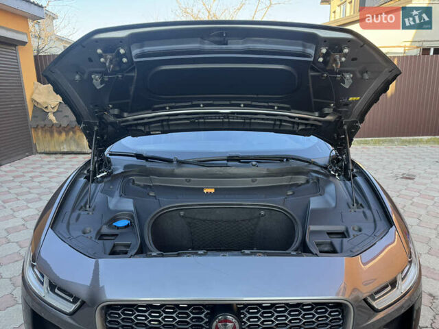 Серый Ягуар I-Pace, объемом двигателя 0 л и пробегом 120 тыс. км за 21499 $, фото 52 на Automoto.ua