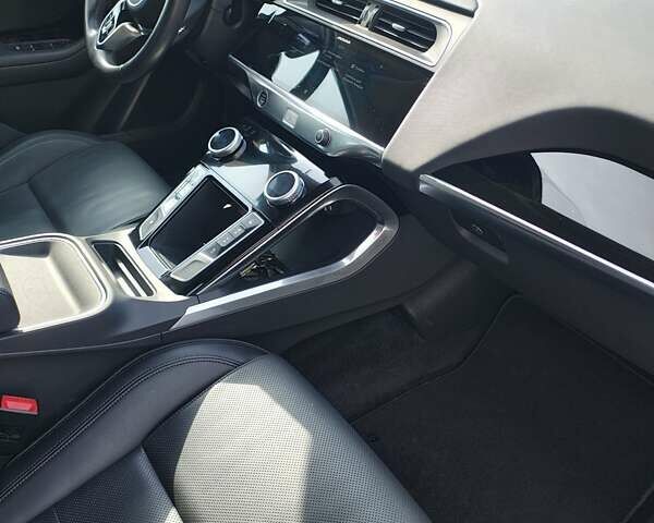 Серый Ягуар I-Pace, объемом двигателя 0 л и пробегом 127 тыс. км за 20999 $, фото 7 на Automoto.ua