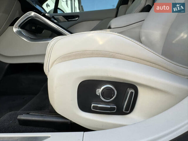 Серый Ягуар I-Pace, объемом двигателя 0 л и пробегом 72 тыс. км за 26000 $, фото 20 на Automoto.ua