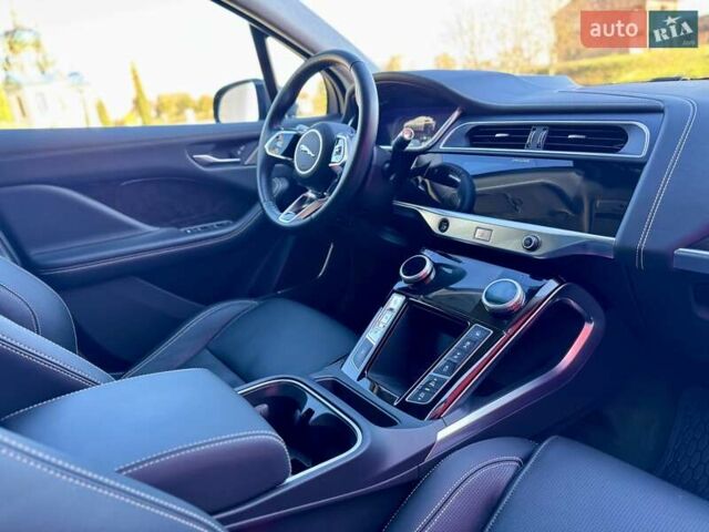 Ягуар I-Pace 2019 в Черновцах на Automoto.ua Серый Ягуар I-Pace, объемом двигателя 0 л и пробегом 76 тыс. км за 25800 $, фото 38 на Automoto.ua
