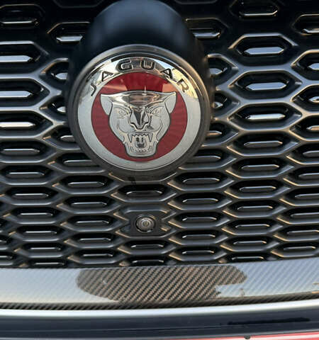 Серый Ягуар I-Pace, объемом двигателя 0 л и пробегом 87 тыс. км за 28000 $, фото 11 на Automoto.ua