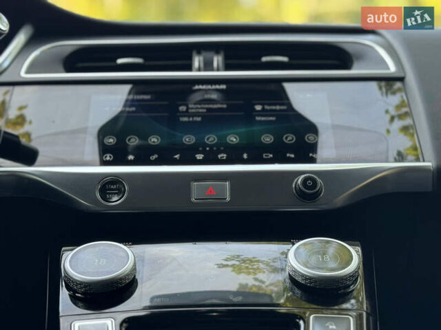 Серый Ягуар I-Pace, объемом двигателя 0 л и пробегом 158 тыс. км за 22950 $, фото 164 на Automoto.ua