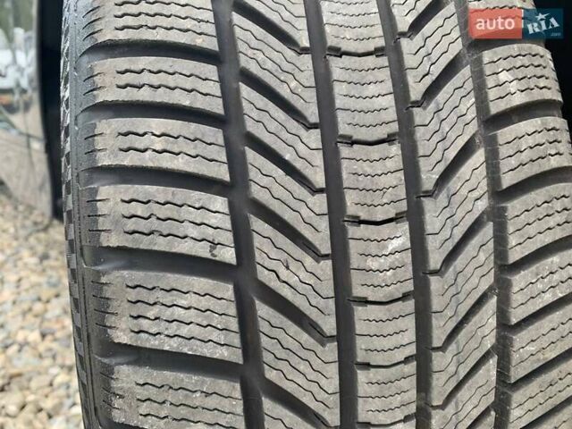 Серый Ягуар I-Pace, объемом двигателя 0 л и пробегом 147 тыс. км за 23499 $, фото 18 на Automoto.ua