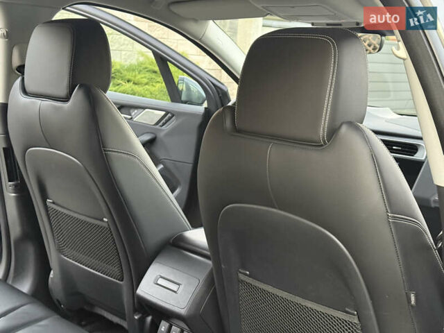 Серый Ягуар I-Pace, объемом двигателя 0 л и пробегом 88 тыс. км за 23200 $, фото 66 на Automoto.ua