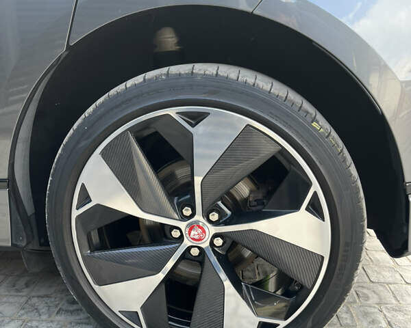 Серый Ягуар I-Pace, объемом двигателя 0 л и пробегом 101 тыс. км за 25300 $, фото 12 на Automoto.ua