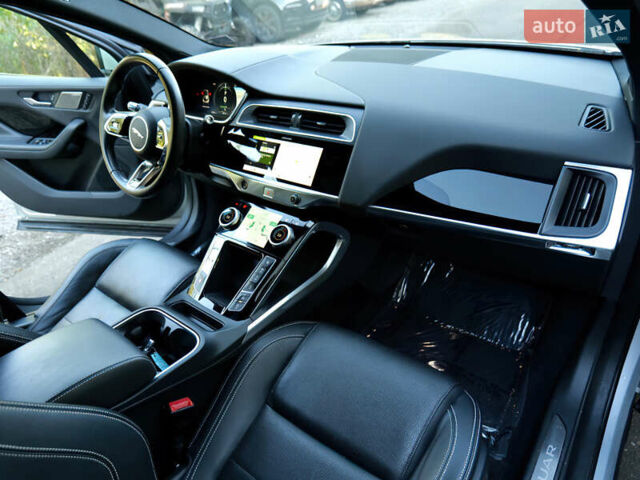 Серый Ягуар I-Pace, объемом двигателя 0 л и пробегом 37 тыс. км за 20000 $, фото 6 на Automoto.ua