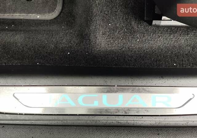 Серый Ягуар I-Pace, объемом двигателя 0 л и пробегом 66 тыс. км за 25500 $, фото 110 на Automoto.ua
