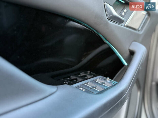 Серый Ягуар I-Pace, объемом двигателя 0 л и пробегом 144 тыс. км за 21998 $, фото 58 на Automoto.ua