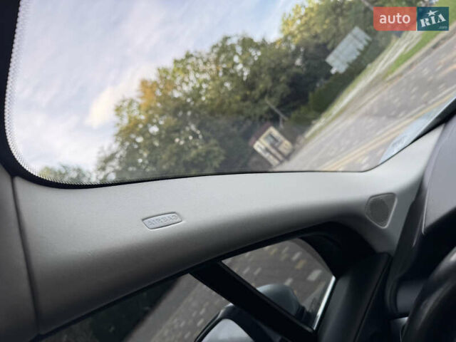 Серый Ягуар I-Pace, объемом двигателя 0 л и пробегом 158 тыс. км за 22950 $, фото 173 на Automoto.ua