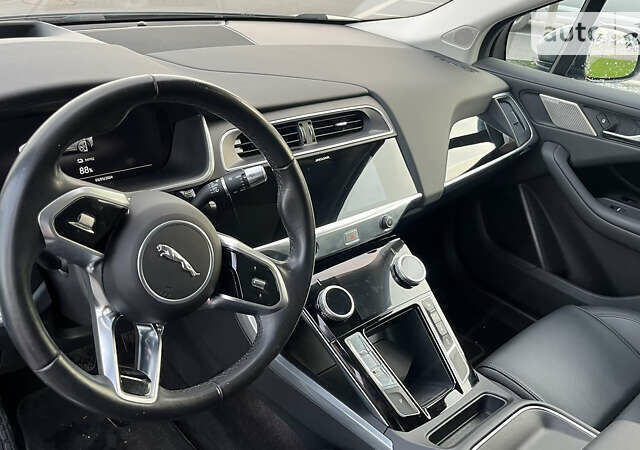 Серый Ягуар I-Pace, объемом двигателя 0 л и пробегом 109 тыс. км за 22500 $, фото 19 на Automoto.ua