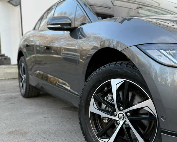 Серый Ягуар I-Pace, объемом двигателя 0 л и пробегом 59 тыс. км за 23850 $, фото 10 на Automoto.ua