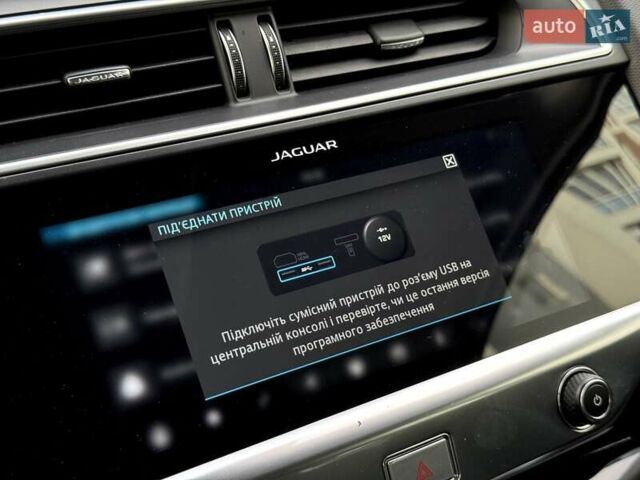 Серый Ягуар I-Pace, объемом двигателя 0 л и пробегом 190 тыс. км за 20500 $, фото 80 на Automoto.ua