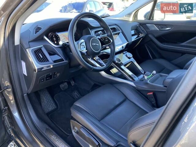 Серый Ягуар I-Pace, объемом двигателя 0 л и пробегом 95 тыс. км за 23900 $, фото 1 на Automoto.ua