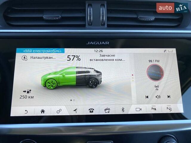 Серый Ягуар I-Pace, объемом двигателя 0 л и пробегом 95 тыс. км за 23900 $, фото 68 на Automoto.ua