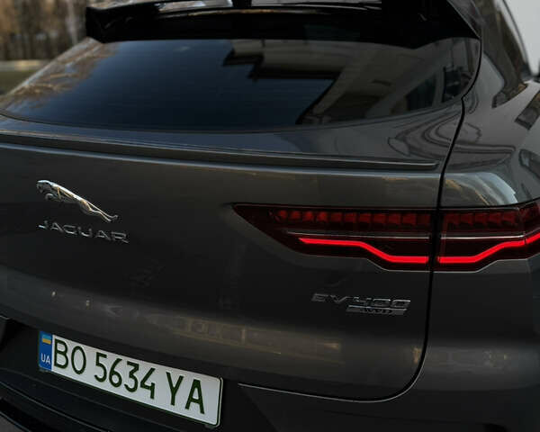 Серый Ягуар I-Pace, объемом двигателя 0 л и пробегом 59 тыс. км за 23850 $, фото 26 на Automoto.ua