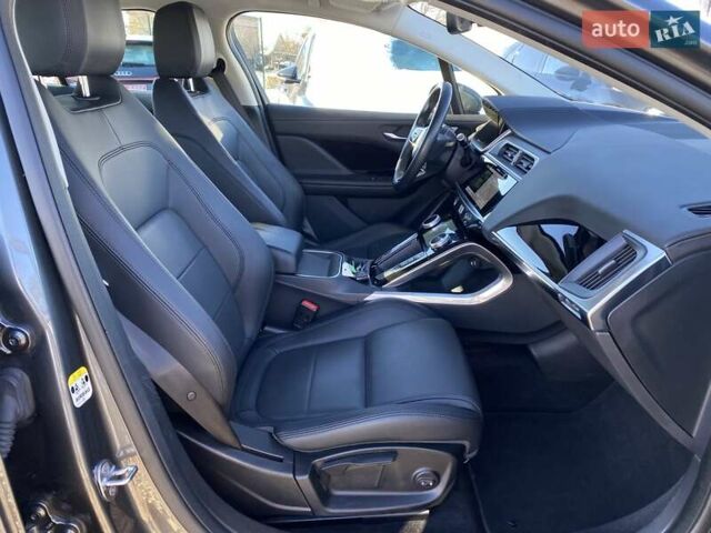 Серый Ягуар I-Pace, объемом двигателя 0 л и пробегом 95 тыс. км за 23900 $, фото 91 на Automoto.ua