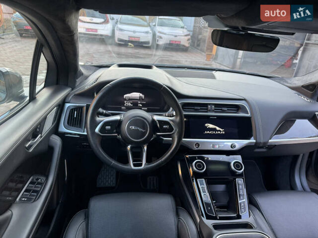 Серый Ягуар I-Pace, объемом двигателя 0 л и пробегом 120 тыс. км за 21499 $, фото 40 на Automoto.ua