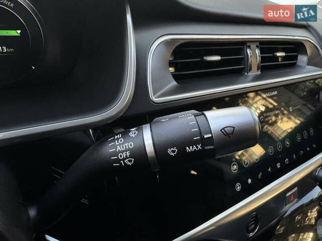 Серый Ягуар I-Pace, объемом двигателя 0 л и пробегом 158 тыс. км за 22950 $, фото 213 на Automoto.ua