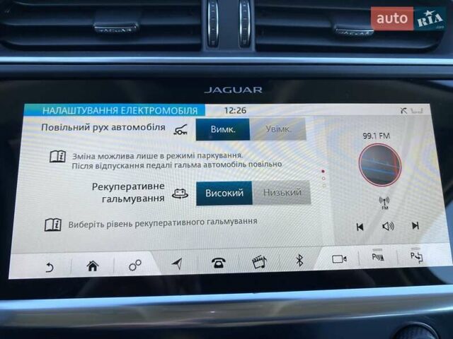 Серый Ягуар I-Pace, объемом двигателя 0 л и пробегом 95 тыс. км за 23900 $, фото 70 на Automoto.ua