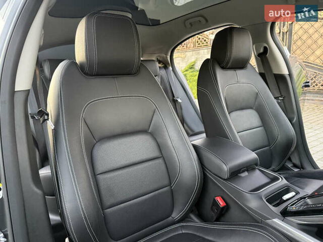 Серый Ягуар I-Pace, объемом двигателя 0 л и пробегом 88 тыс. км за 23200 $, фото 60 на Automoto.ua