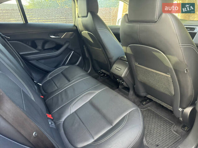 Серый Ягуар I-Pace, объемом двигателя 0 л и пробегом 86 тыс. км за 23599 $, фото 41 на Automoto.ua