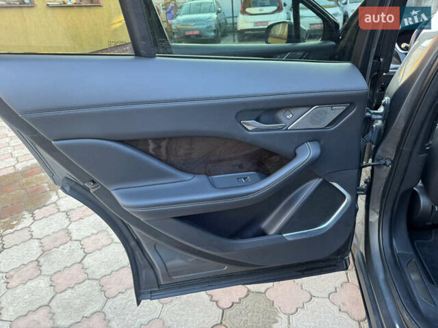 Серый Ягуар I-Pace, объемом двигателя 0 л и пробегом 120 тыс. км за 21499 $, фото 16 на Automoto.ua