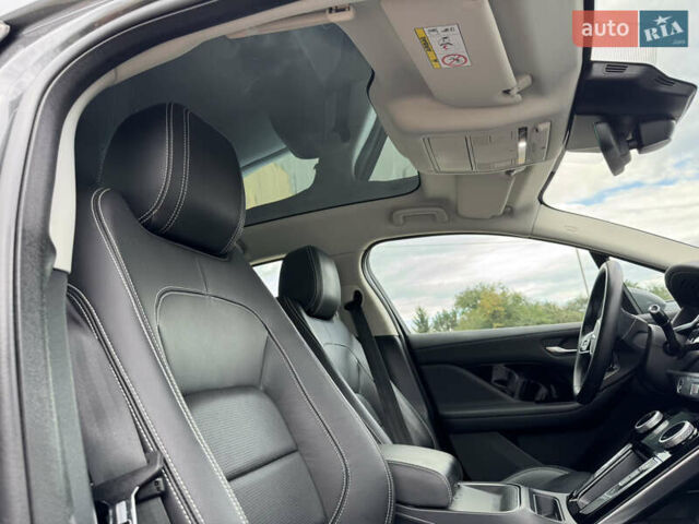 Серый Ягуар I-Pace, объемом двигателя 0 л и пробегом 148 тыс. км за 23499 $, фото 35 на Automoto.ua
