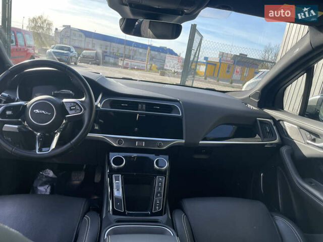 Серый Ягуар I-Pace, объемом двигателя 0 л и пробегом 153 тыс. км за 23500 $, фото 10 на Automoto.ua