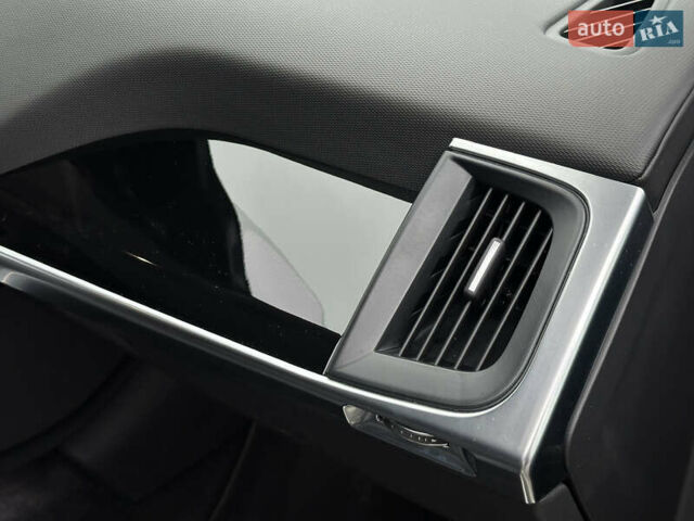 Серый Ягуар I-Pace, объемом двигателя 0 л и пробегом 94 тыс. км за 22900 $, фото 51 на Automoto.ua