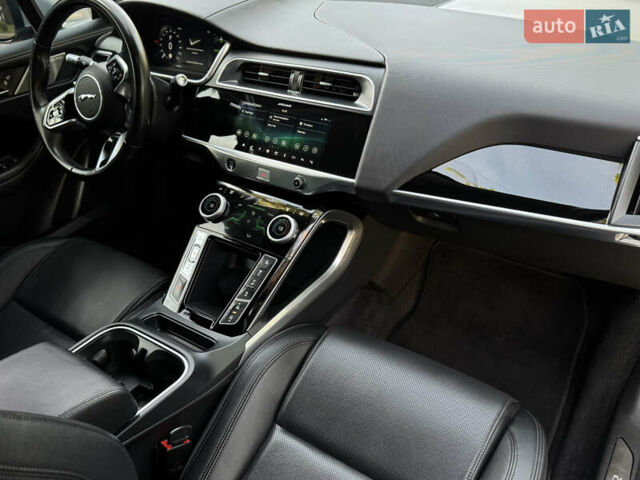 Серый Ягуар I-Pace, объемом двигателя 0 л и пробегом 158 тыс. км за 22950 $, фото 137 на Automoto.ua