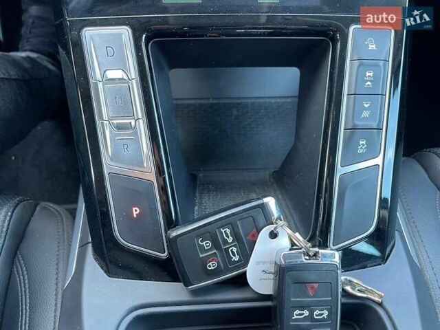 Сірий Ягуар I-Pace, об'ємом двигуна 0 л та пробігом 134 тис. км за 22300 $, фото 53 на Automoto.ua